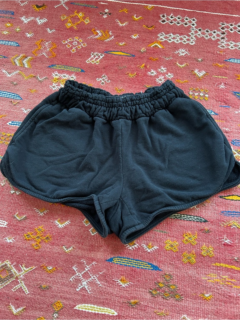 alice + olivia black sweat shorts
